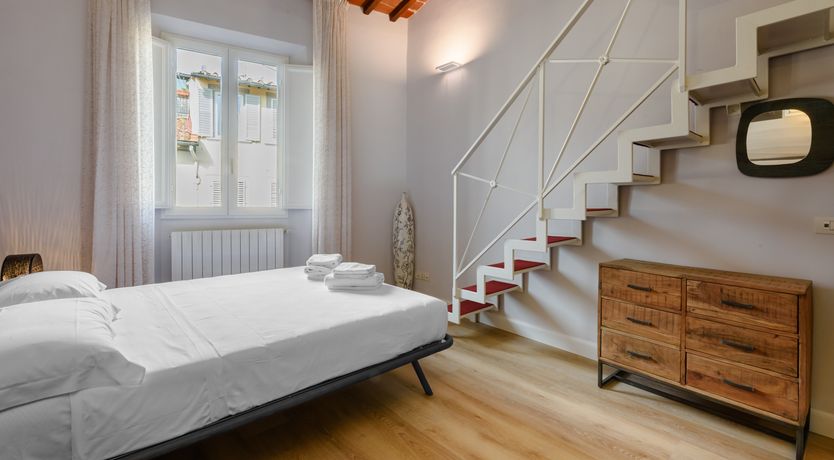 Photo of Renaissance Muse