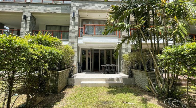 Photo of Pearl of Naithon