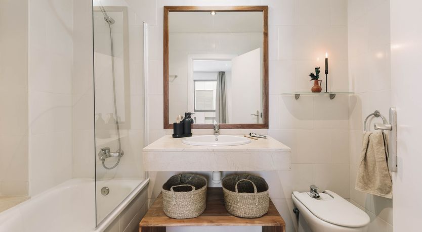 Photo of Shades of Barcelona