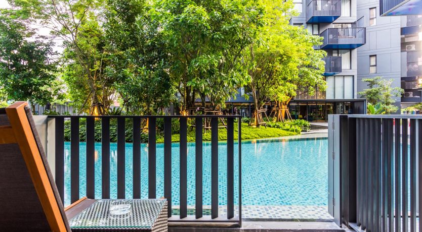 Photo of Poolside Poppin'