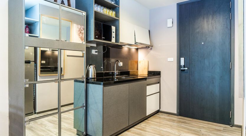 Photo of Poolside Poppin'