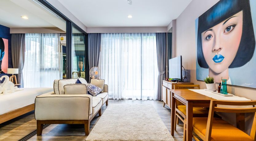 Photo of Poolside Poppin'