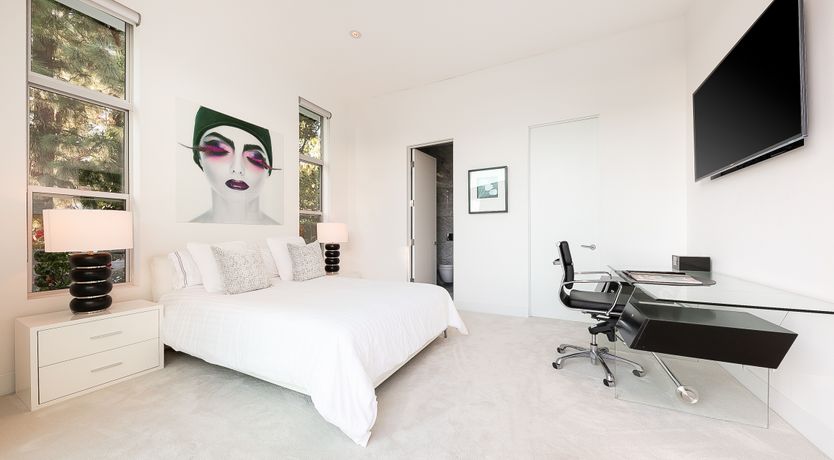 Photo of Beverly Hills Chic