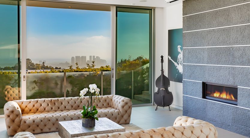 Photo of Beverly Hills Chic