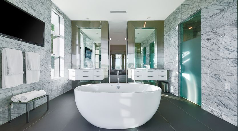 Photo of Beverly Hills Chic