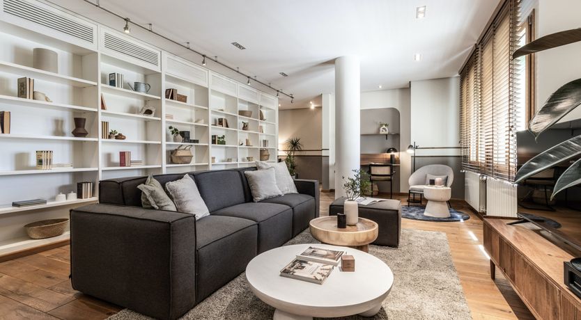 Photo of A Hundred Flowers