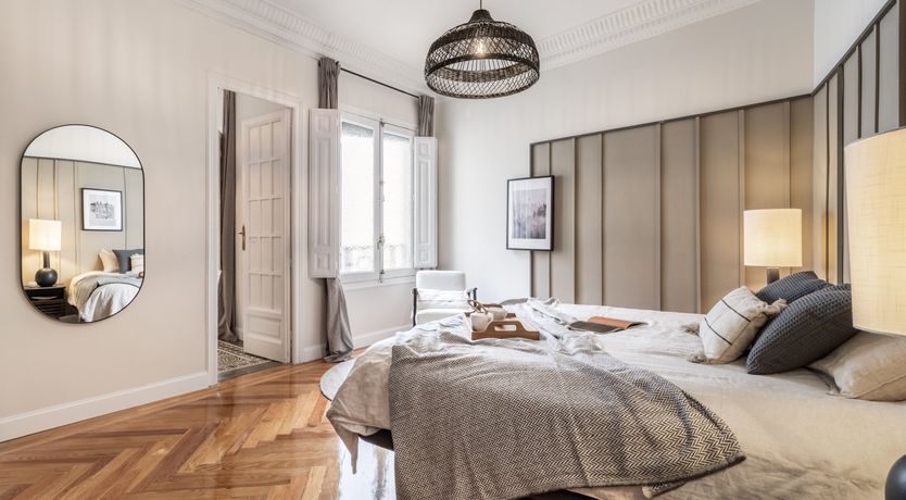 Photo of Amber Candle