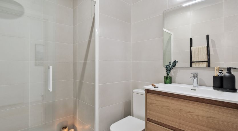 Photo of Greyscale Daydream