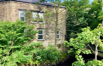 The Old Riverside School House Holiday Home