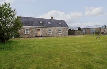 Glebe Farmhouse Holiday Home