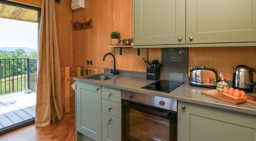 Photo of Hen's Hideaway