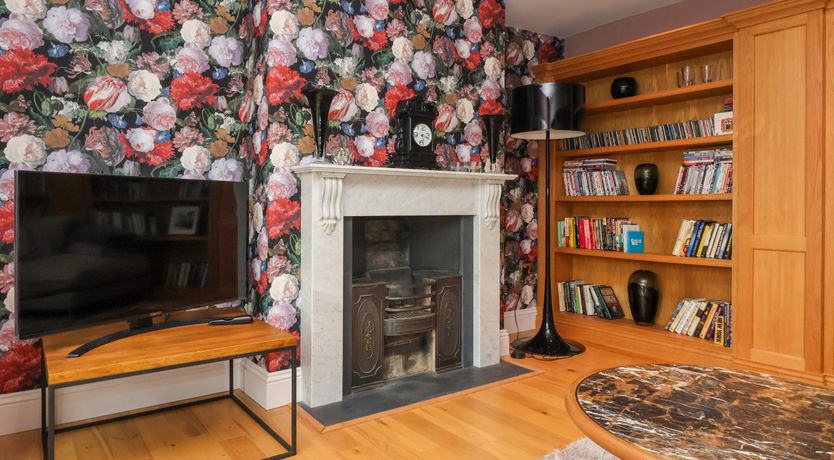 Photo of 12 Cross Street