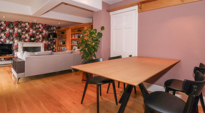 Photo of 12 Cross Street