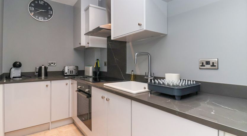 Photo of 12 Cross Street