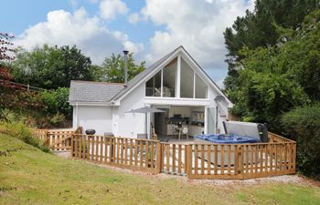 Otters Leap Holiday Home