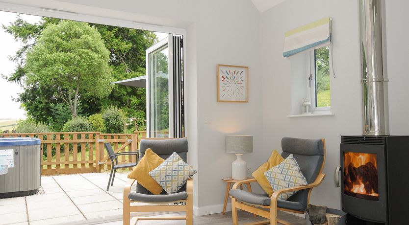 Photo of Otters Leap