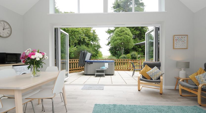 Photo of Otters Leap