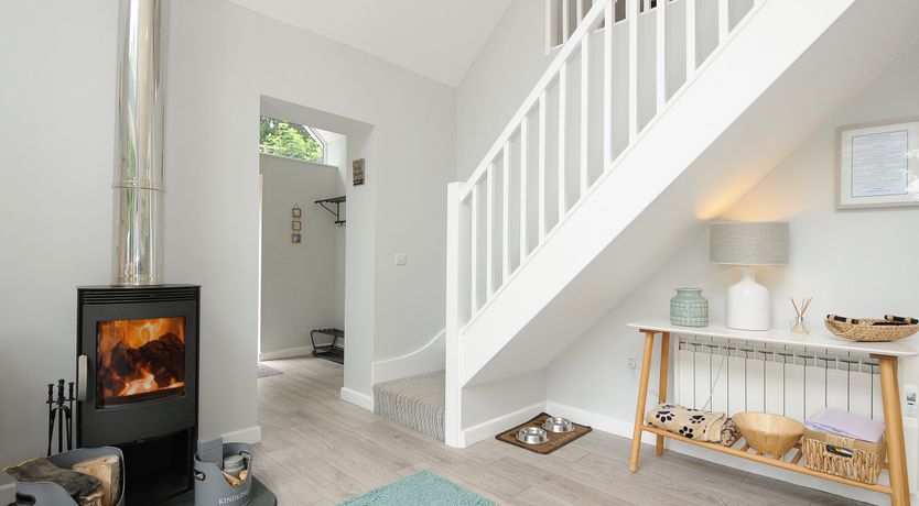 Photo of Otters Leap