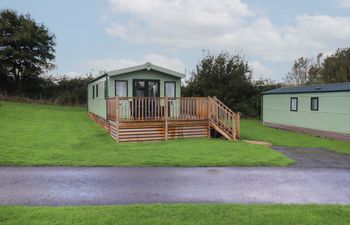 12 Meadow View Holiday Home