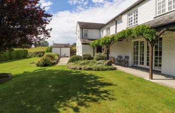 Stang Farm Holiday Home