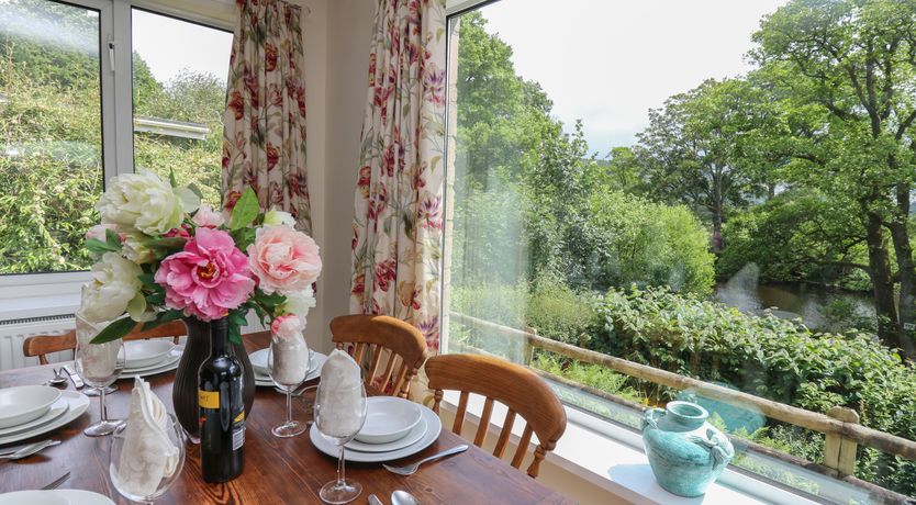 Photo of Nuthatch Cottage at Riverside Lodge