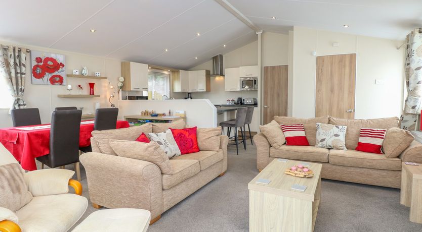 Photo of 21 Norman Drive Lodge