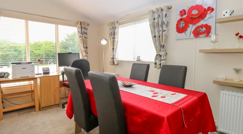 Photo of 21 Norman Drive Lodge