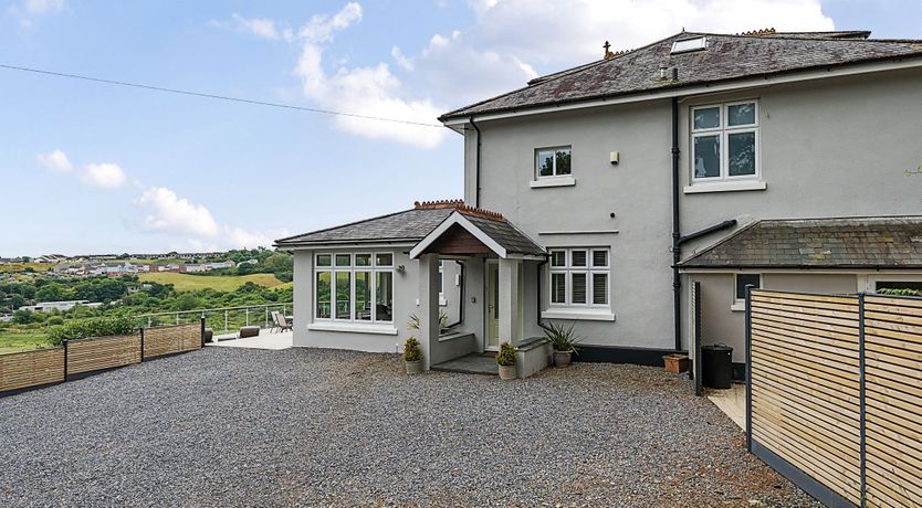 Photo of Mallacleave House