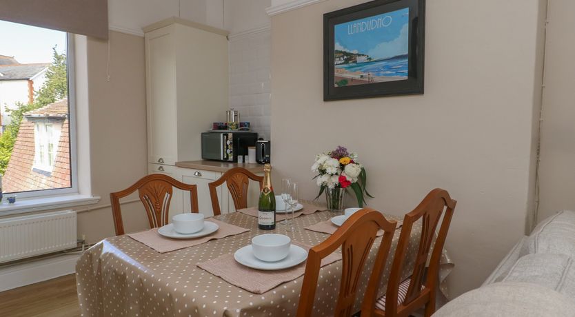 Photo of Rhos Retreat No. 7