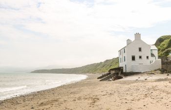 Ty Newydd Holiday Home