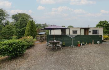 Lazy Trout Caravan Holiday Home