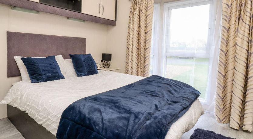 Photo of Tortworth Lodge