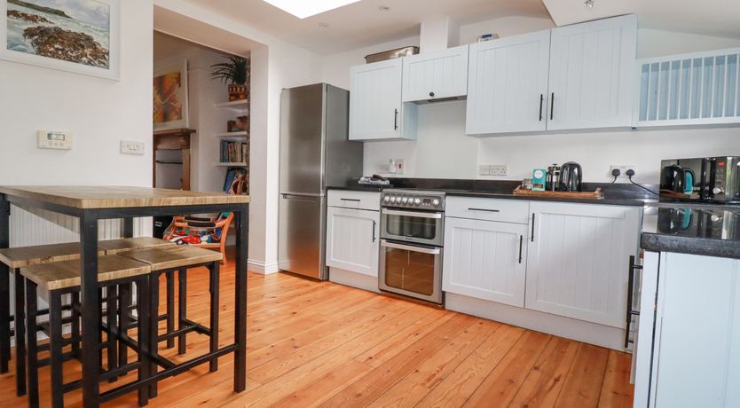 Photo of 2 Glyddins 1910