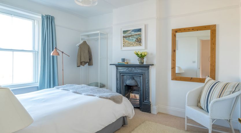 Photo of 2 Glyddins 1910