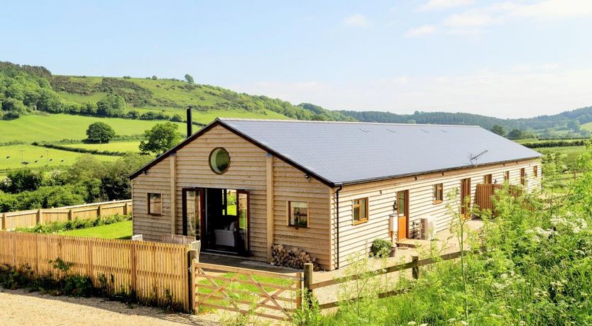 Photo of 3 Bed in Corton Denham