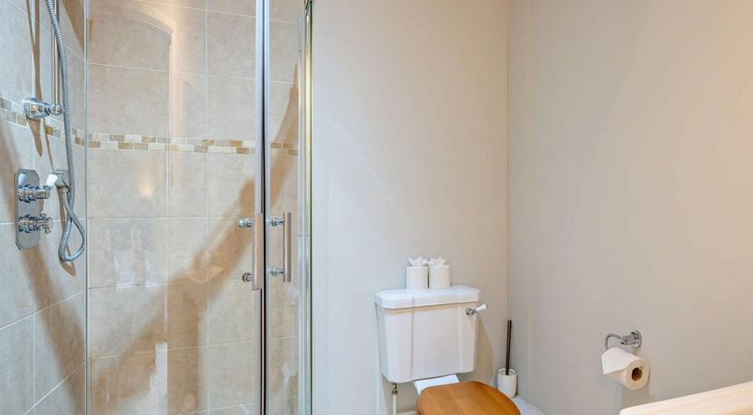 Photo of 3 Bed in Corton Denham