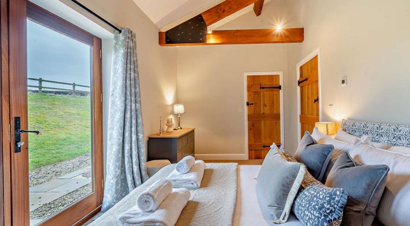 Photo of 3 Bed in Corton Denham