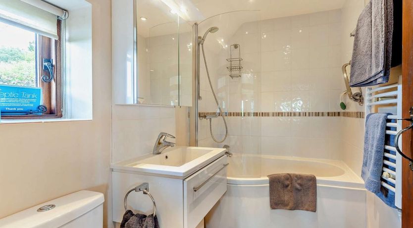 Photo of 1 Bed in Ashburnham