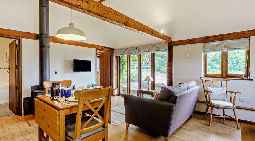 Photo of 1 Bed in Ashburnham