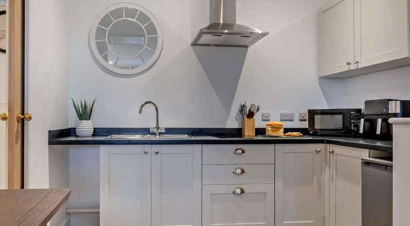 Photo of 1 Bed in Newport