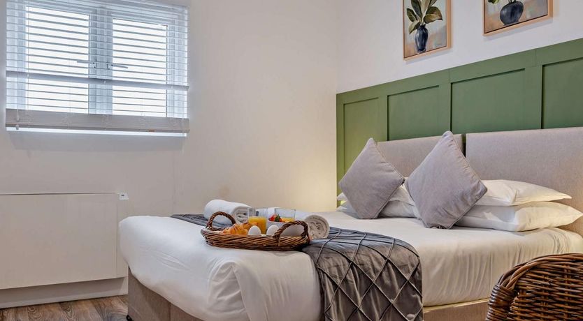 Photo of 1 Bed in Newport