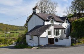 Photo of cottage-in-north-wales-94