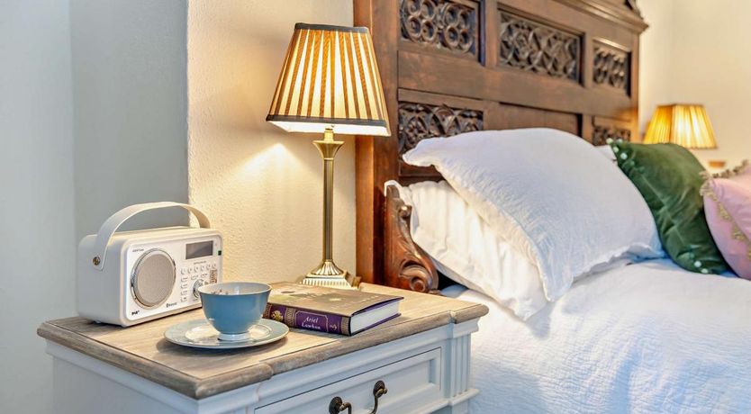 Photo of 2 Bed in Hemel Hempstead