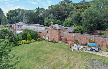 Cottage in Hertfordshire Holiday Home