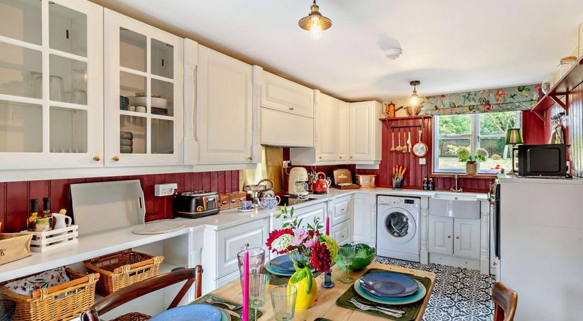 Photo of 2 Bed in Hemel Hempstead