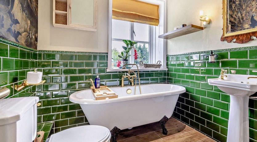 Photo of 2 Bed in Hemel Hempstead