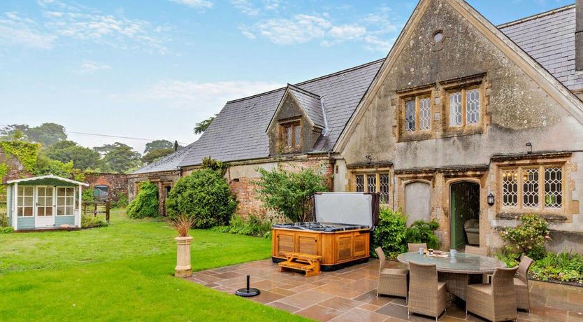 Photo of in Minterne Magna (95219)