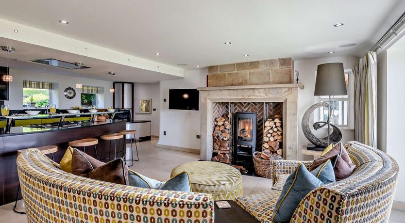 Photo of 5 Bed in Otley