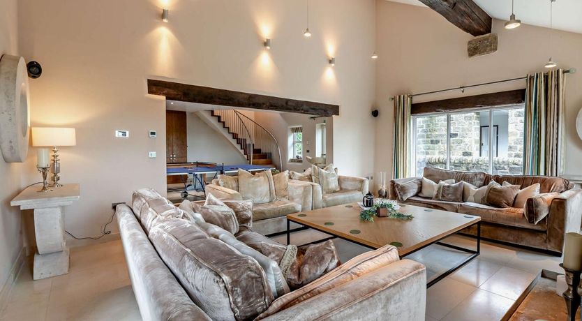 Photo of 5 Bed in Otley