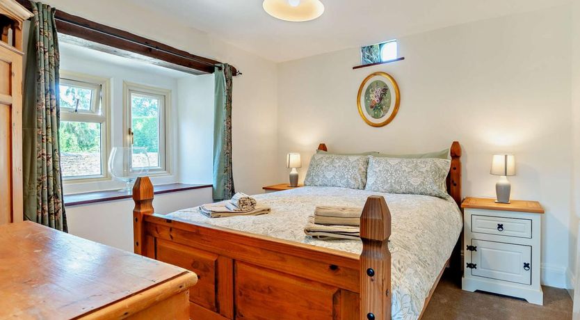 Photo of 1 Bed in Malmesbury